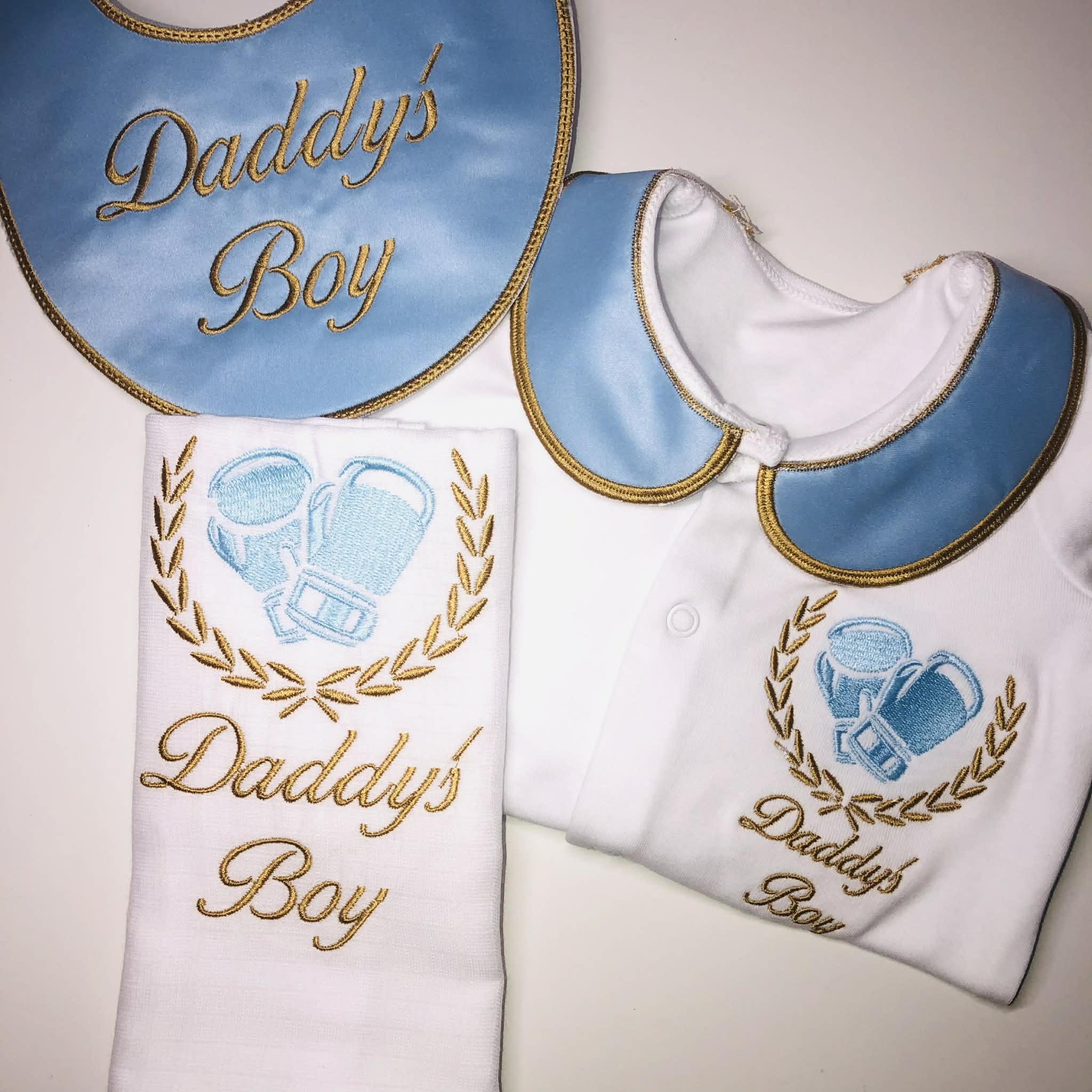 Boxing Glove and Crest Set