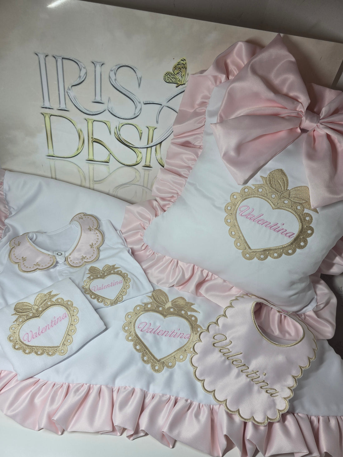 Light Pink and Gold Full Heart Frame Set