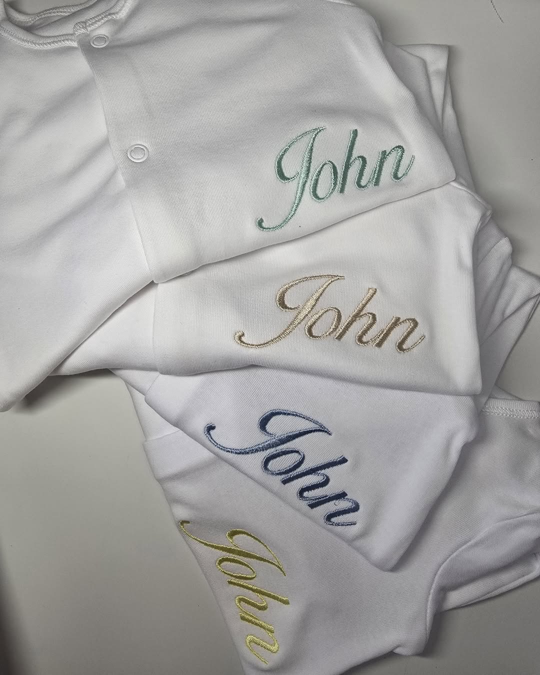 4 Grows Without Collars, 4 Bibs and 4 Muslins Set