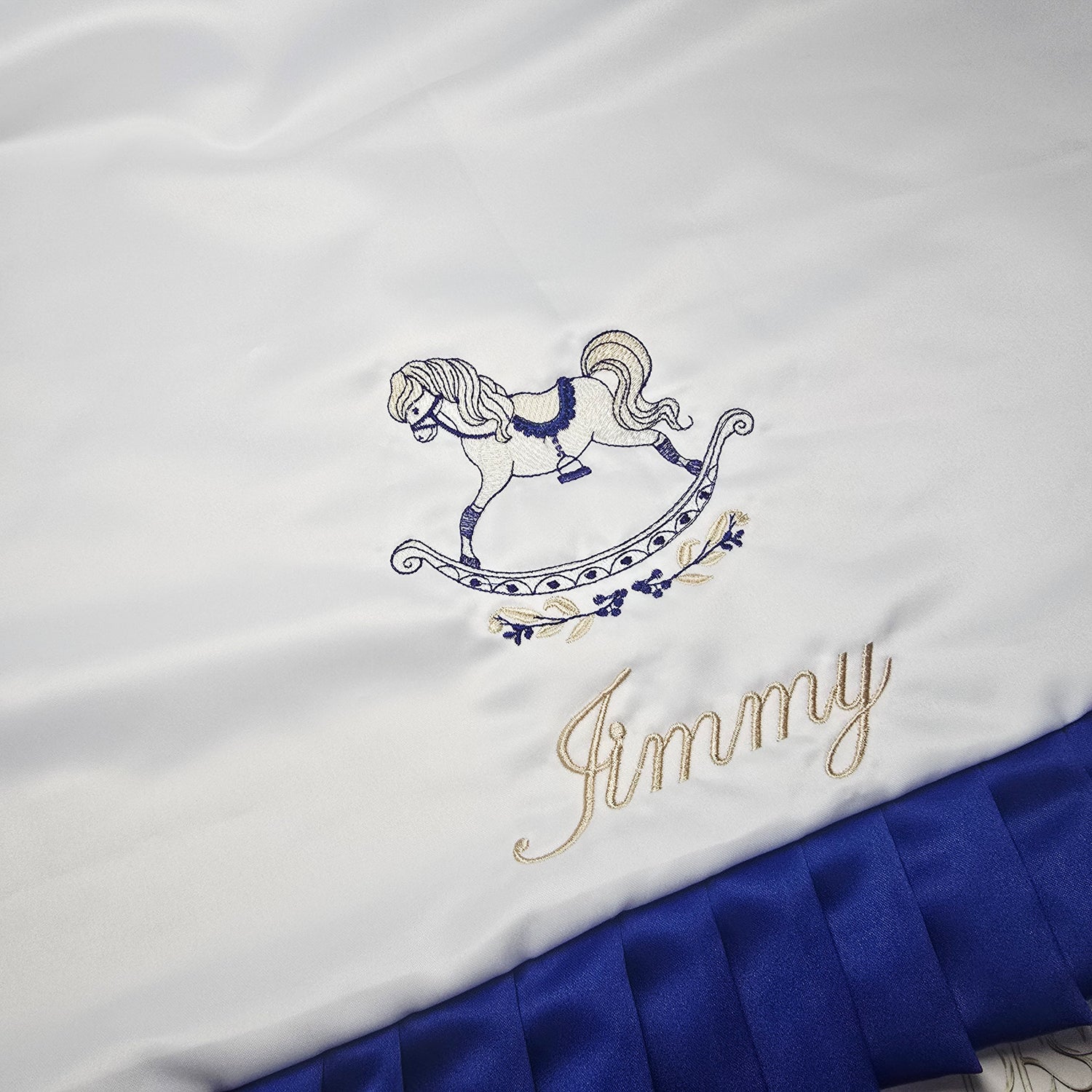 Small Satin Blanket with Pleats